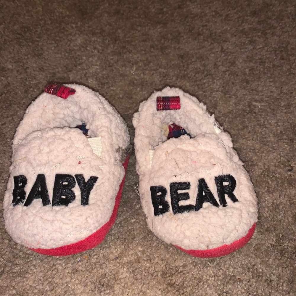 Dearfoams baby slippers, size 9-12 months